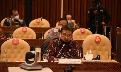 Menteri Kelautan dan Perikanan Sakti Wahyu Trenggono (foto: SC IG @swtrenggono) Menteri Kelautan dan Perikanan Sakti Wahyu Trenggono (foto: SC IG @swtrenggono)