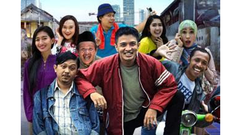 Sinetron Tukang Ojek Pengkolan (TOP) tayang sejak 25 April 2015, dan mendapatkan penghargaan dari MURI sebagai sinetron terpanjang (foto: keywordhouse) Sinetron Tukang Ojek Pengkolan (TOP) tayang sejak 25 April 2015, dan mendapatkan penghargaan dari MURI sebagai sinetron terpanjang (foto: keywordhouse)