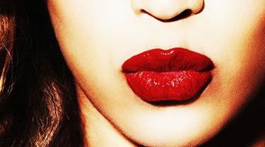 4 Warna Lipstik Ini Bikin Si Dia Meleleh Saat Kencan. Foto: Boldsky 4 Warna Lipstik Ini Bikin Si Dia Meleleh Saat Kencan. Foto: Boldsky