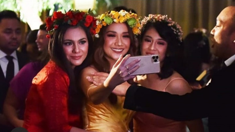 Putra Prabowo Subianto (kanan) hadir di unggahan foto BCL di Instagram (foto: IG @bclsinclair) Putra Prabowo Subianto (kanan) hadir di unggahan foto BCL di Instagram (foto: IG @bclsinclair)