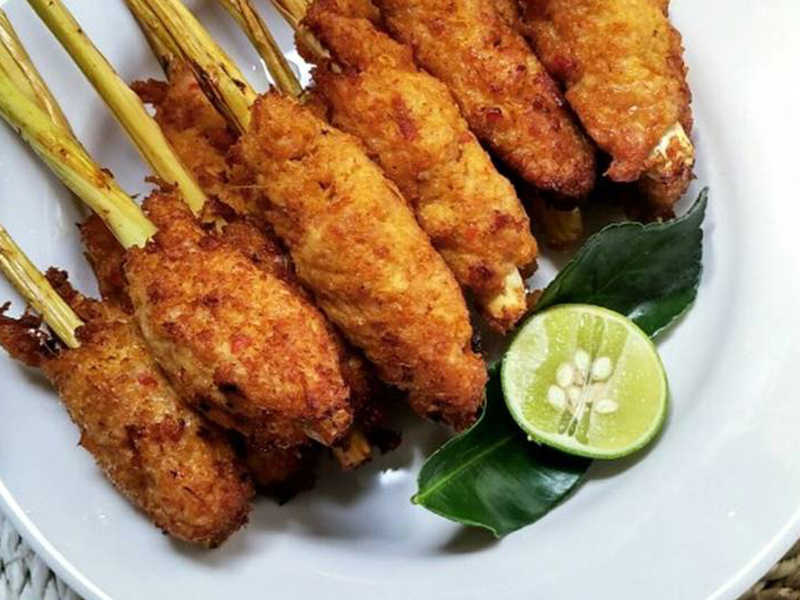 Sate lilit ayam khas Bali. Foto: Cookpad Sate lilit ayam khas Bali. Foto: Cookpad
