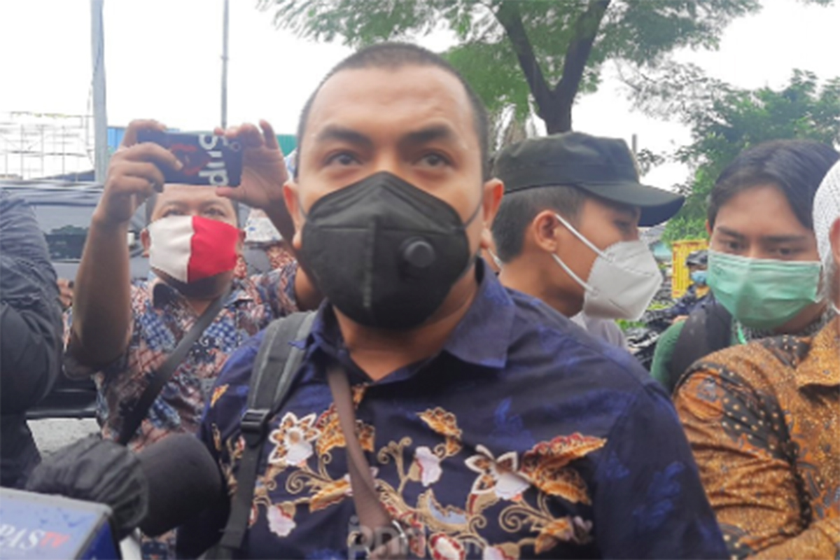 Sekretaris Bantuan Hukum DPP FPI Aziz Yanuar. Foto: Kenny Kurnia Putra/JPNN.com/GenPI.co Sekretaris Bantuan Hukum DPP FPI Aziz Yanuar. Foto: Kenny Kurnia Putra/JPNN.com/GenPI.co