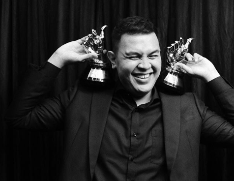 Penyanyi Tulus siapkan konser di lima kota bertajuk Sewindu (Sumber foto: Instagram) Penyanyi Tulus siapkan konser di lima kota bertajuk Sewindu (Sumber foto: Instagram)