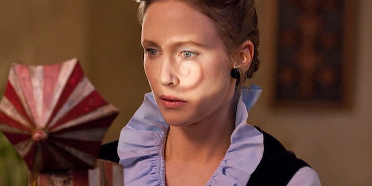 Vera Farmiga dalam film The Conjuring. Foto: CinemaBlend Vera Farmiga dalam film The Conjuring. Foto: CinemaBlend