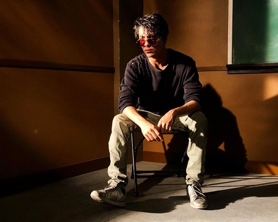 5 Gaya Tampan Putra Shahrukh Khan, Bikin Wanita Sesak Napas - ilustrasi (Foto: Instagram @___aryan___) 5 Gaya Tampan Putra Shahrukh Khan, Bikin Wanita Sesak Napas - ilustrasi (Foto: Instagram @___aryan___)