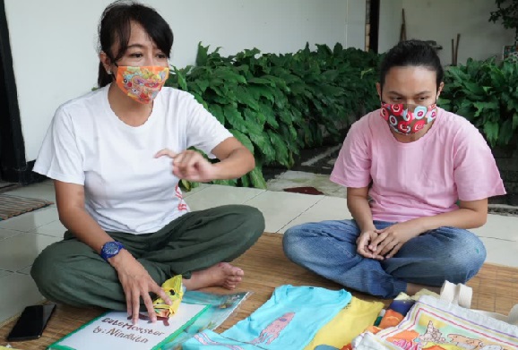 Cute Monster Karya Unik Anindhita Pengidap ASD, (Foto: Saptapriwasana) Cute Monster Karya Unik Anindhita Pengidap ASD, (Foto: Saptapriwasana)