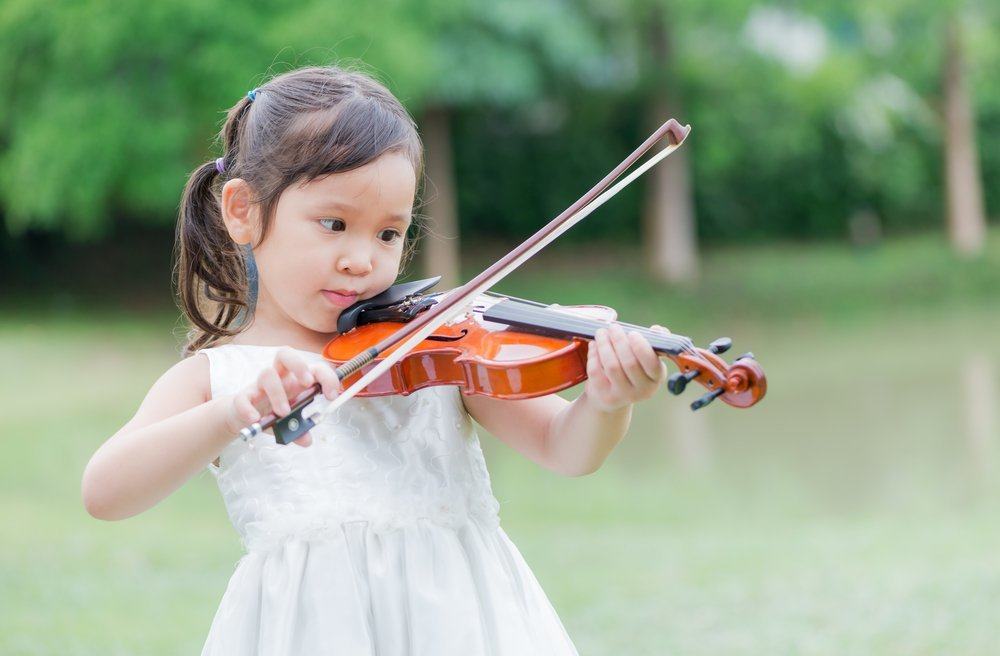Ilustrasi mengembangkan bakat anak. Foto: shutterstock Ilustrasi mengembangkan bakat anak. Foto: shutterstock
