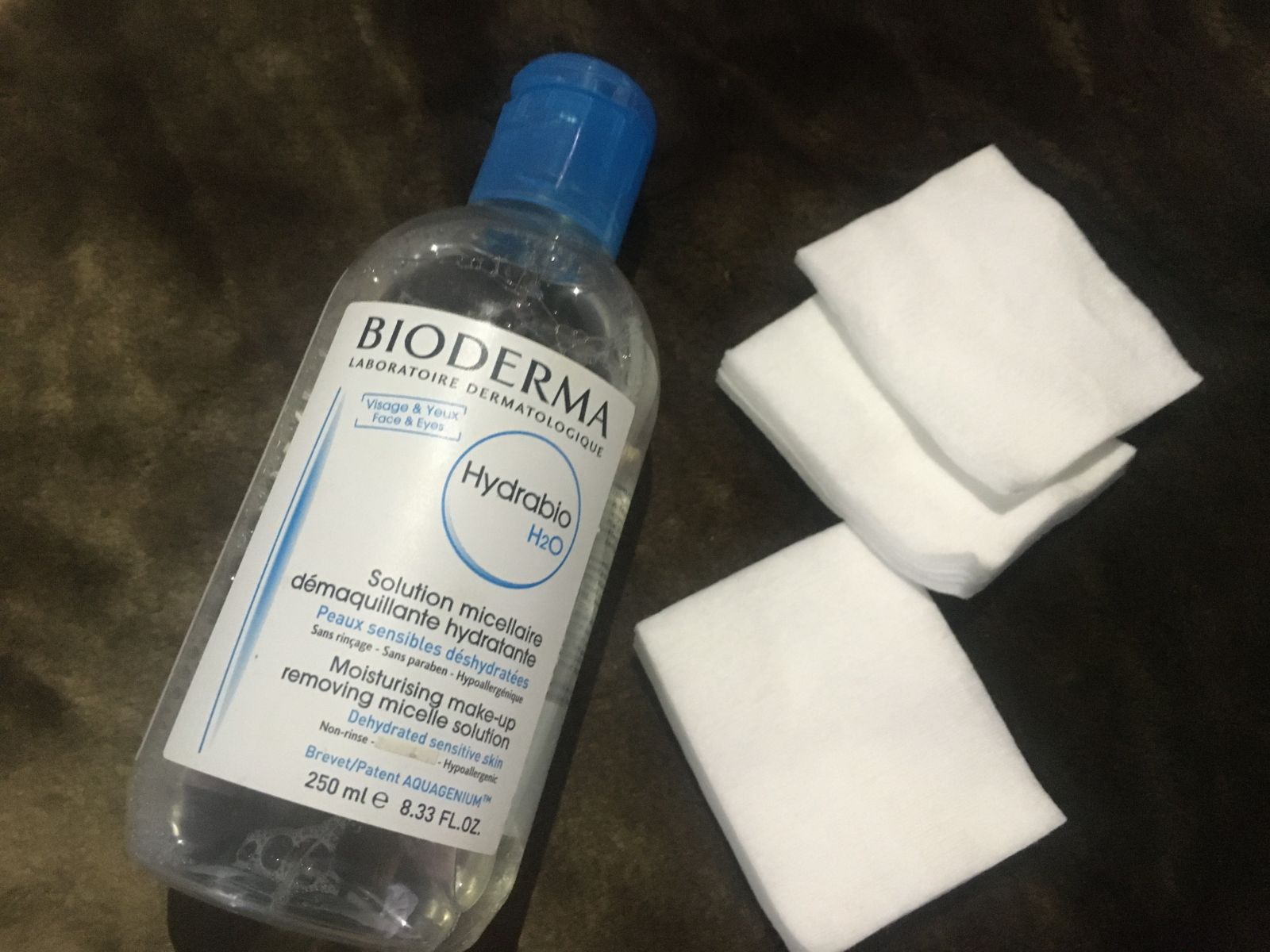 Bioderma Hydrabio Micellar Water: Jago Mengatasi Kulit Dehidrasi. Foto: Mia Kamila/GenPI.co Bioderma Hydrabio Micellar Water: Jago Mengatasi Kulit Dehidrasi. Foto: Mia Kamila/GenPI.co
