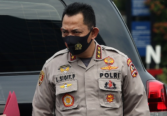 3 Kelompok Berbahaya Ini Tolak Calon Kapolri Komjen Listyo Sigit (Foto: JPNN.com/GenPI.co) 3 Kelompok Berbahaya Ini Tolak Calon Kapolri Komjen Listyo Sigit (Foto: JPNN.com/GenPI.co)