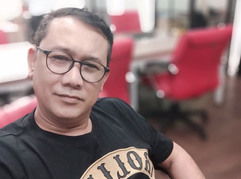Menteri Jokowi Takut Ormas, Denny Siregar Bongkar Ini (Foto: Instagram/dennysiregar) Menteri Jokowi Takut Ormas, Denny Siregar Bongkar Ini (Foto: Instagram/dennysiregar)