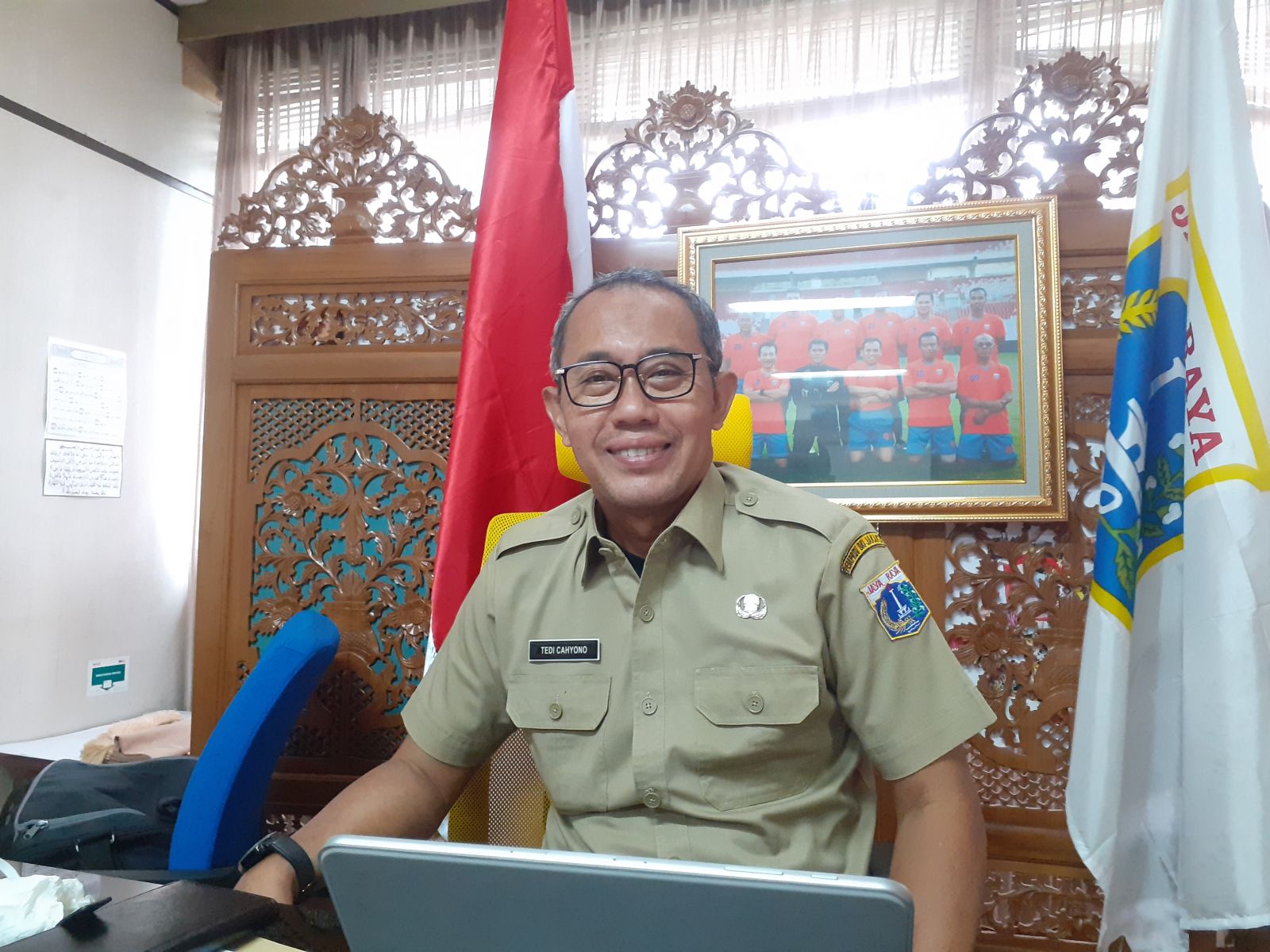 Kepala Suku Dinas Pemuda dan Olahraga Jakarta Pusat, Dr. Tedy Cahyono, M.Pd. Foto: Andri Bagus/GenPI.co Kepala Suku Dinas Pemuda dan Olahraga Jakarta Pusat, Dr. Tedy Cahyono, M.Pd. Foto: Andri Bagus/GenPI.co