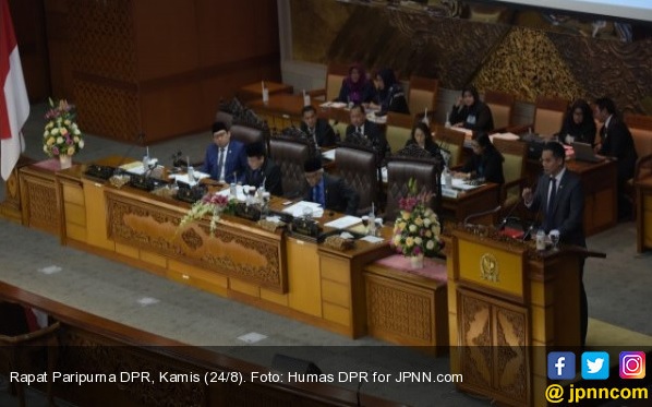 Anggota DPR Pada Bolos Waktu Sidang Paripurna, Oh My God... Anggota DPR Pada Bolos Waktu Sidang Paripurna, Oh My God...