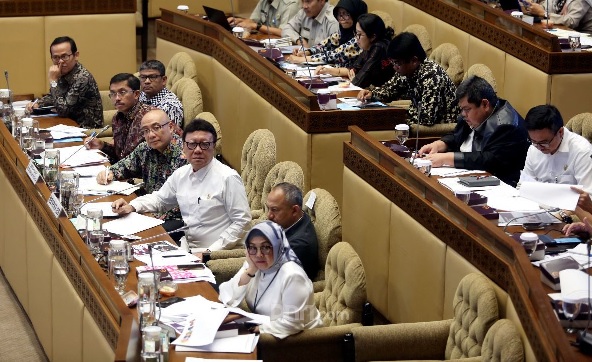 Honorer K2 Telantar, Perpres PPPK Tak Jelas Karena Virus Corona Honorer K2 Telantar, Perpres PPPK Tak Jelas Karena Virus Corona
