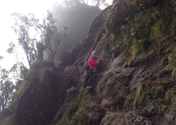 Jembatan Setan Tempat Bermain Makhluk Gaib Di Gunung Merbabu