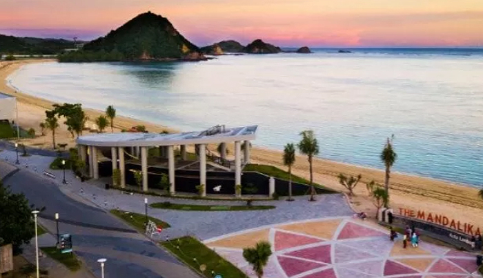 Sisi lain kawasan wisata Mandalika Nusa Tenggara Barat. ANTARA/HO-ITDC. Sisi lain kawasan wisata Mandalika Nusa Tenggara Barat. ANTARA/HO-ITDC.