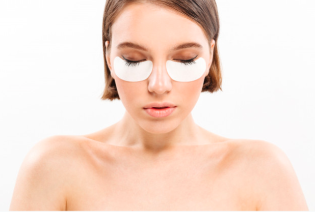 Meracik Sendiri Eye Serum untuk Atasi Mata Panda, Mudah Banget! Foto: Freepik Meracik Sendiri Eye Serum untuk Atasi Mata Panda, Mudah Banget! Foto: Freepik