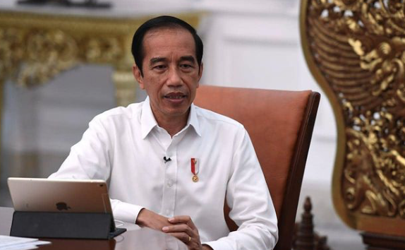 Soal Jokowi Benci Produk Asing, Pakar: Menjilat Ludah Sendiri. Foto: Instagram @jokowi Soal Jokowi Benci Produk Asing, Pakar: Menjilat Ludah Sendiri. Foto: Instagram @jokowi