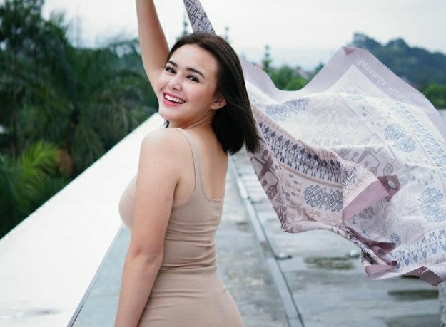 Rok Mewah Amanda Manopo Curi Perhatian, Harganya Bikin Jantungan. Foto: Instagram @amandamanopo Rok Mewah Amanda Manopo Curi Perhatian, Harganya Bikin Jantungan. Foto: Instagram @amandamanopo
