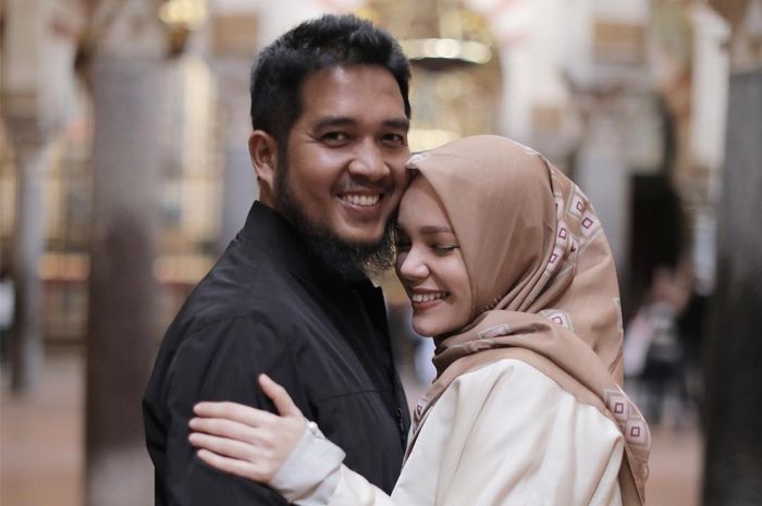 Soal Nafkah, Dewi Sandra Tak Menuntut Banyak dari Suami. Foto: Instagram Soal Nafkah, Dewi Sandra Tak Menuntut Banyak dari Suami. Foto: Instagram