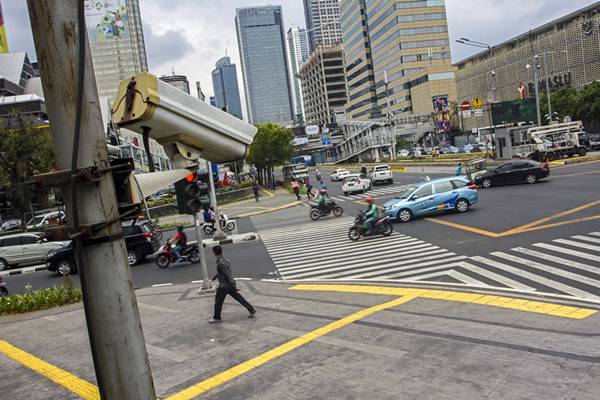 Kamera E-TLE Jakarta. Foto: Bisnis Kamera E-TLE Jakarta. Foto: Bisnis