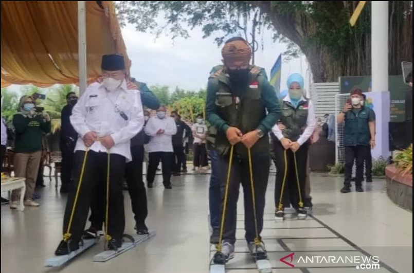 Wow! Permainan Tradisional Indonesia Pecahkan Rekor MURI Foto: Antara/Ahmad Fikri Wow! Permainan Tradisional Indonesia Pecahkan Rekor MURI Foto: Antara/Ahmad Fikri