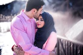 Ilustrasi pasangan muslim. Foto: Pinterest Ilustrasi pasangan muslim. Foto: Pinterest
