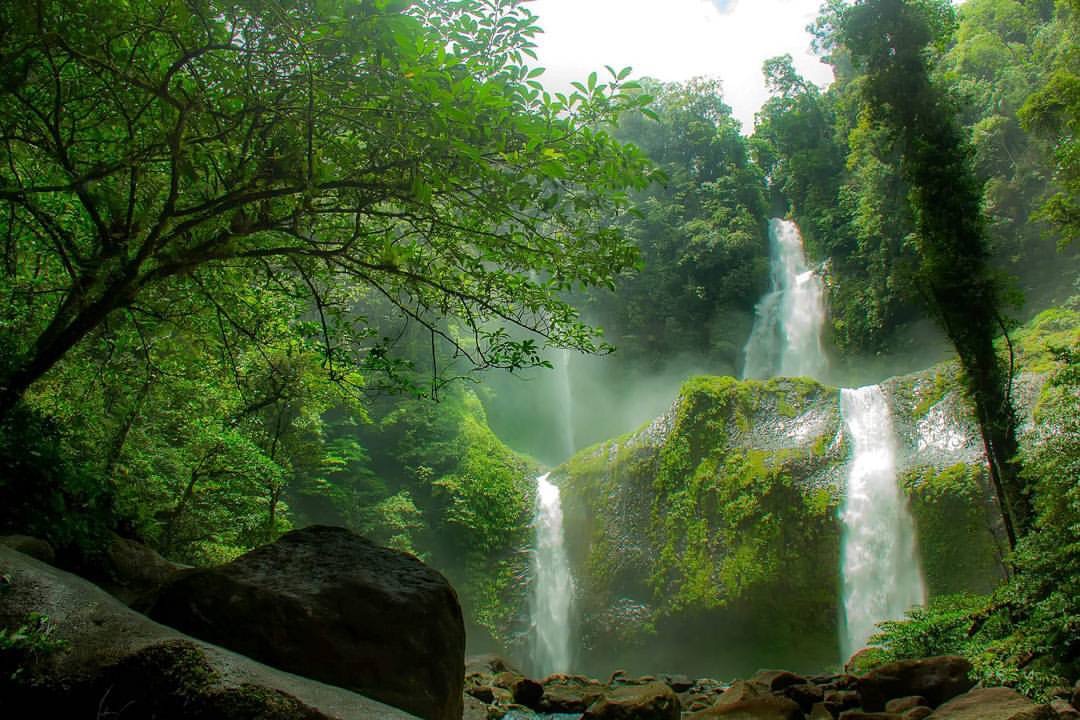 Curug Sembilan, Provinsi Bengkulu. Foto: Wartawisata Curug Sembilan, Provinsi Bengkulu. Foto: Wartawisata