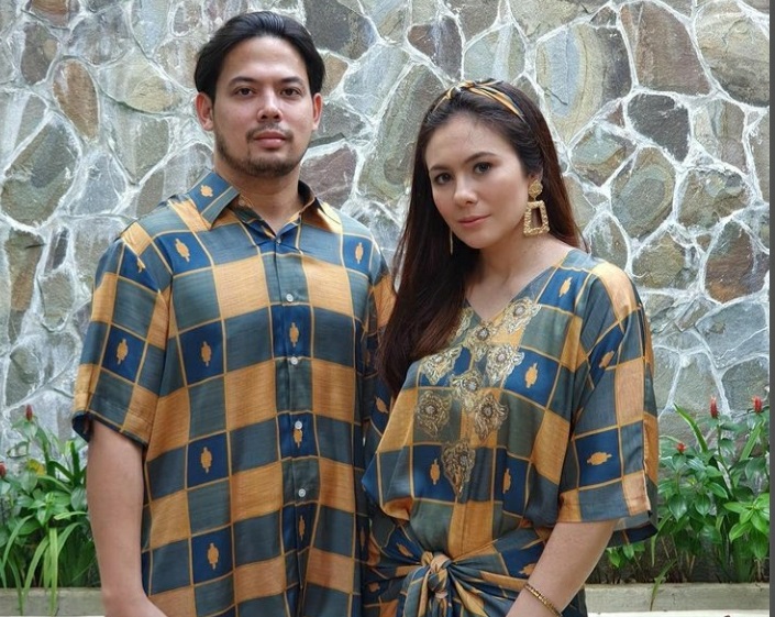 Aktris Wulan Guritno & suaminya, Adilla Dimitri resmi cerai, di PA Jaksel, Kamis(8/4). Foto: Instagram/adilladimitri Aktris Wulan Guritno & suaminya, Adilla Dimitri resmi cerai, di PA Jaksel, Kamis(8/4). Foto: Instagram/adilladimitri