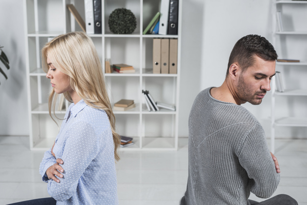 Jangan Sampai Menyesal, Kenali 3 Tanda Pacar Bukan Belahan Jiwamu. Foto: Freepik Jangan Sampai Menyesal, Kenali 3 Tanda Pacar Bukan Belahan Jiwamu. Foto: Freepik