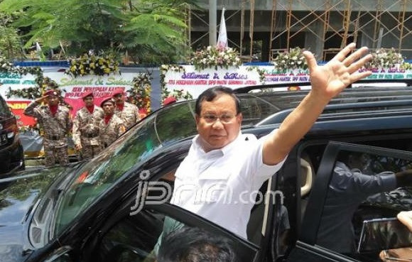Prabowo Tak Layak Jadi Presiden, Gerindra Bakal Rontok (Foto: jpnn/GenPI.co) Prabowo Tak Layak Jadi Presiden, Gerindra Bakal Rontok (Foto: jpnn/GenPI.co)