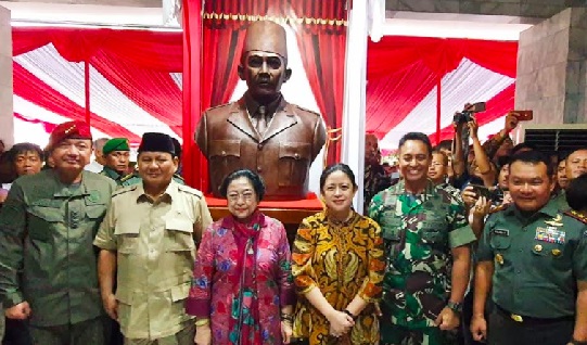 Menhan Prabowo Puji Jenderal Andika Perkasa Setinggi Langit (Foto: instagram prabowo) Menhan Prabowo Puji Jenderal Andika Perkasa Setinggi Langit (Foto: instagram prabowo)