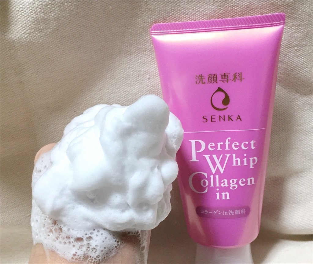 Senka Facial Wash: Ampuh Angkat Sel Kulit Mati Sampai ke Akar. Foto: Journal Sociolla Senka Facial Wash: Ampuh Angkat Sel Kulit Mati Sampai ke Akar. Foto: Journal Sociolla
