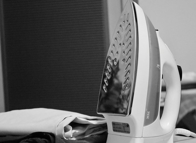 Setrika pakaian. Foto: Pixabay Setrika pakaian. Foto: Pixabay