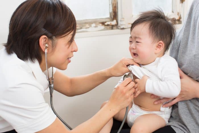 Bunda, 4 Hal Ini Penyebab Masuk Angin pada Si Kecil. Foto: Shutterstock Bunda, 4 Hal Ini Penyebab Masuk Angin pada Si Kecil. Foto: Shutterstock