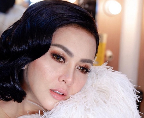 Syahrini (Foto Instagram Syahrini+Doc Ali Sulam) Syahrini (Foto Instagram Syahrini+Doc Ali Sulam)