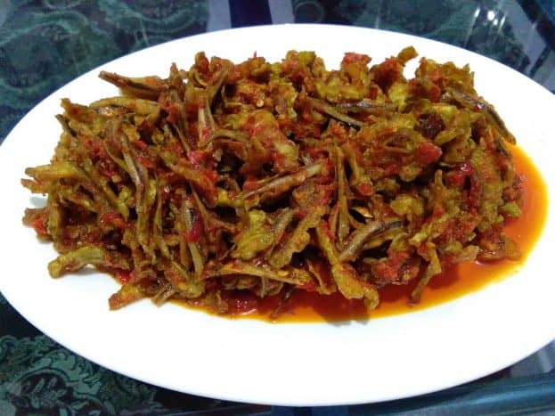 Pare balado ikan teri. Foto: Food by Rifka Pare balado ikan teri. Foto: Food by Rifka