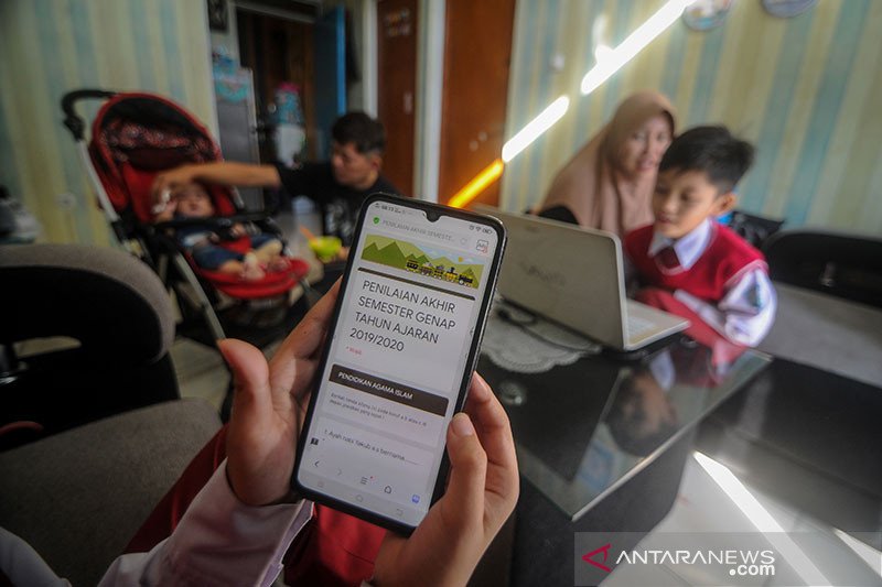 Pembelajaran jarak jauh. Foto: ANTARA Pembelajaran jarak jauh. Foto: ANTARA