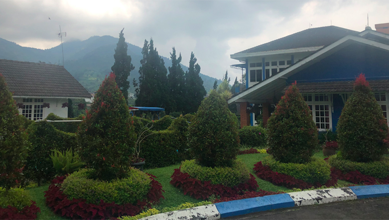 Ini 4 Villa Murah Khusus Untuk Rombongan Di Puncak