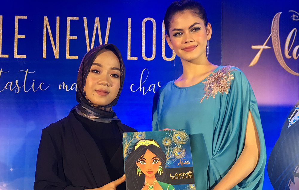 Trend makeup ala Princess Jasmine di film Aladdin Trend makeup ala Princess Jasmine di film Aladdin