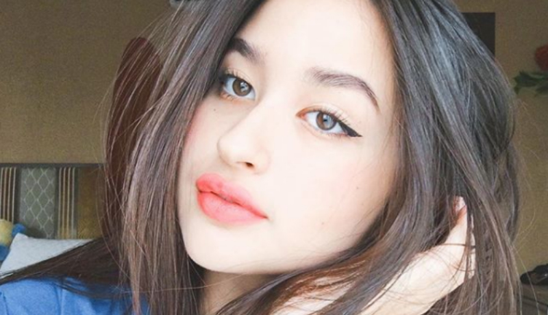 Adem Sahur Sambil Lihatin Foto Cantik Stephanie Putri Titi D genpi co