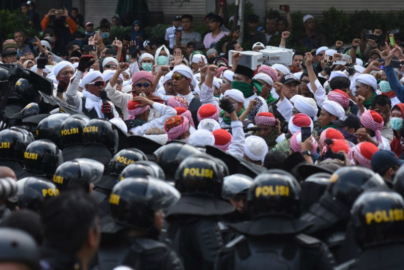 Begini seruan lengkap aksi Jumat di pesan berantai (Foto : Istimewa) Begini seruan lengkap aksi Jumat di pesan berantai (Foto : Istimewa)