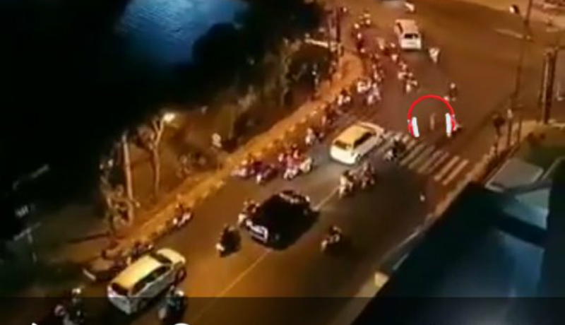 Penampakan 'mahluk' mirip hantu gegerkan warga Yogyakarta (Foto : Istimewa) Penampakan 'mahluk' mirip hantu gegerkan warga Yogyakarta (Foto : Istimewa)