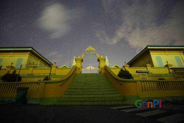 Istana kerajaan Riau di Pulau Penyengat. (Foto: Aan/GenPI.co) Istana kerajaan Riau di Pulau Penyengat. (Foto: Aan/GenPI.co)