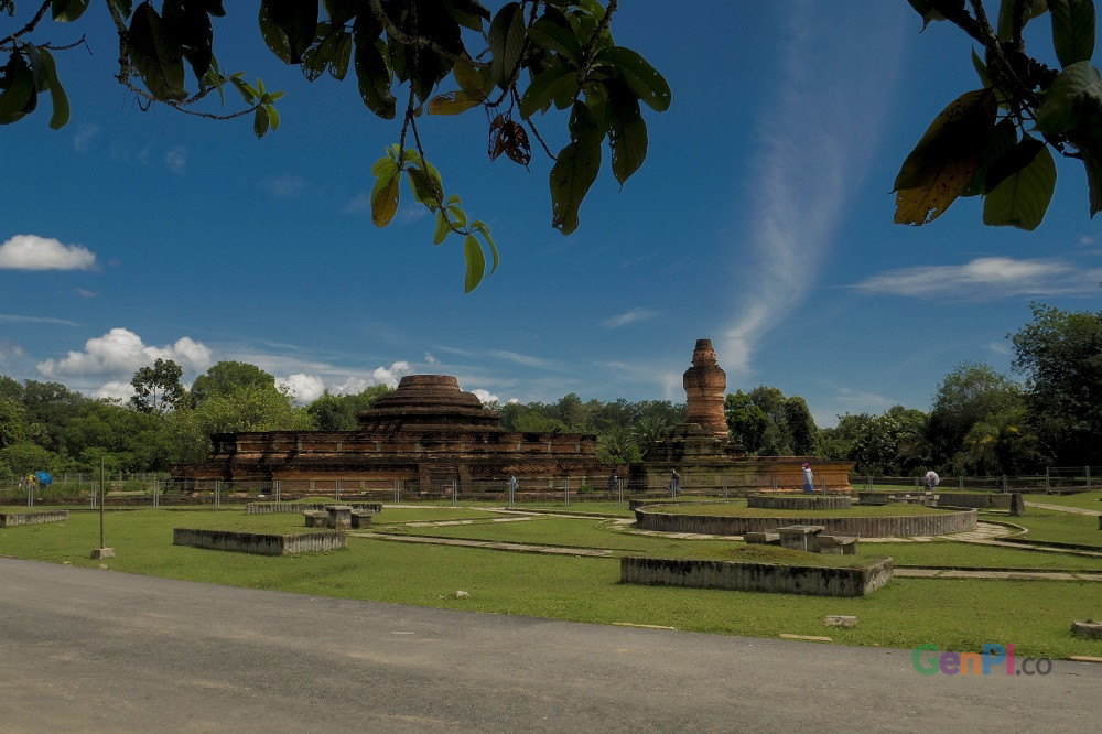 Kompleks Candi Muara Takus menjadi lokasi perayaan Waisak Nasional 2563 BE/2019. (Foto: Heru/GenPI.co) Kompleks Candi Muara Takus menjadi lokasi perayaan Waisak Nasional 2563 BE/2019. (Foto: Heru/GenPI.co)