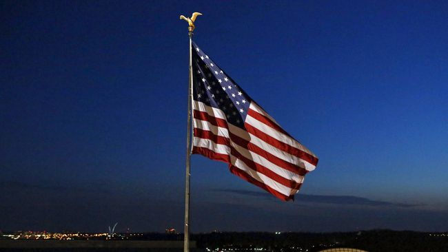 Ilustrasi-Bendera Amerika Serikat. Foto: Yuri Gripas/Reuters. Ilustrasi-Bendera Amerika Serikat. Foto: Yuri Gripas/Reuters.