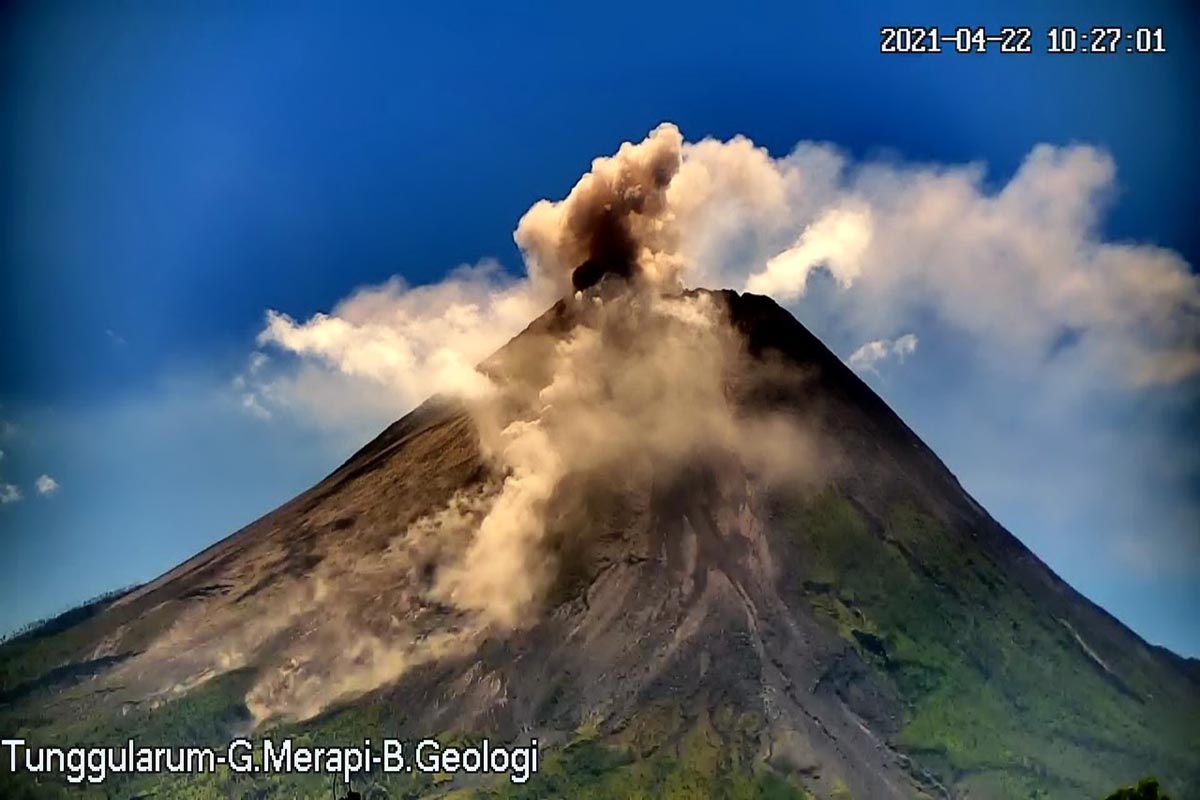 Ilustrasi - aktivitas vulkanik Gunung Merapi beberapa waktu lalu.(Foto: Bpptkg) Ilustrasi - aktivitas vulkanik Gunung Merapi beberapa waktu lalu.(Foto: Bpptkg)