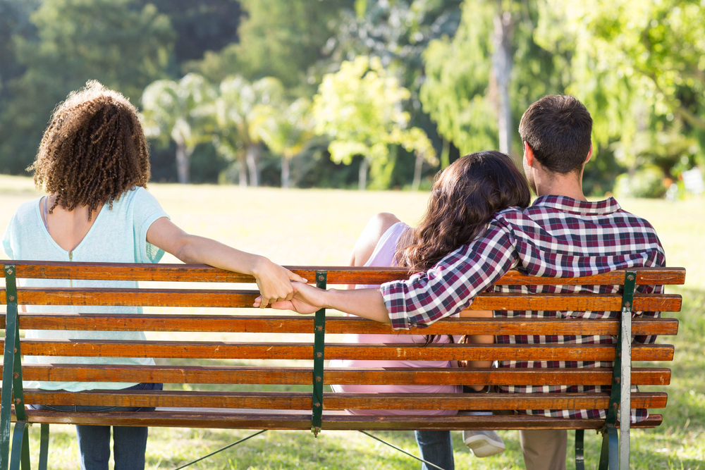 ilustrasi selingkuh. foto: shutterstock ilustrasi selingkuh. foto: shutterstock