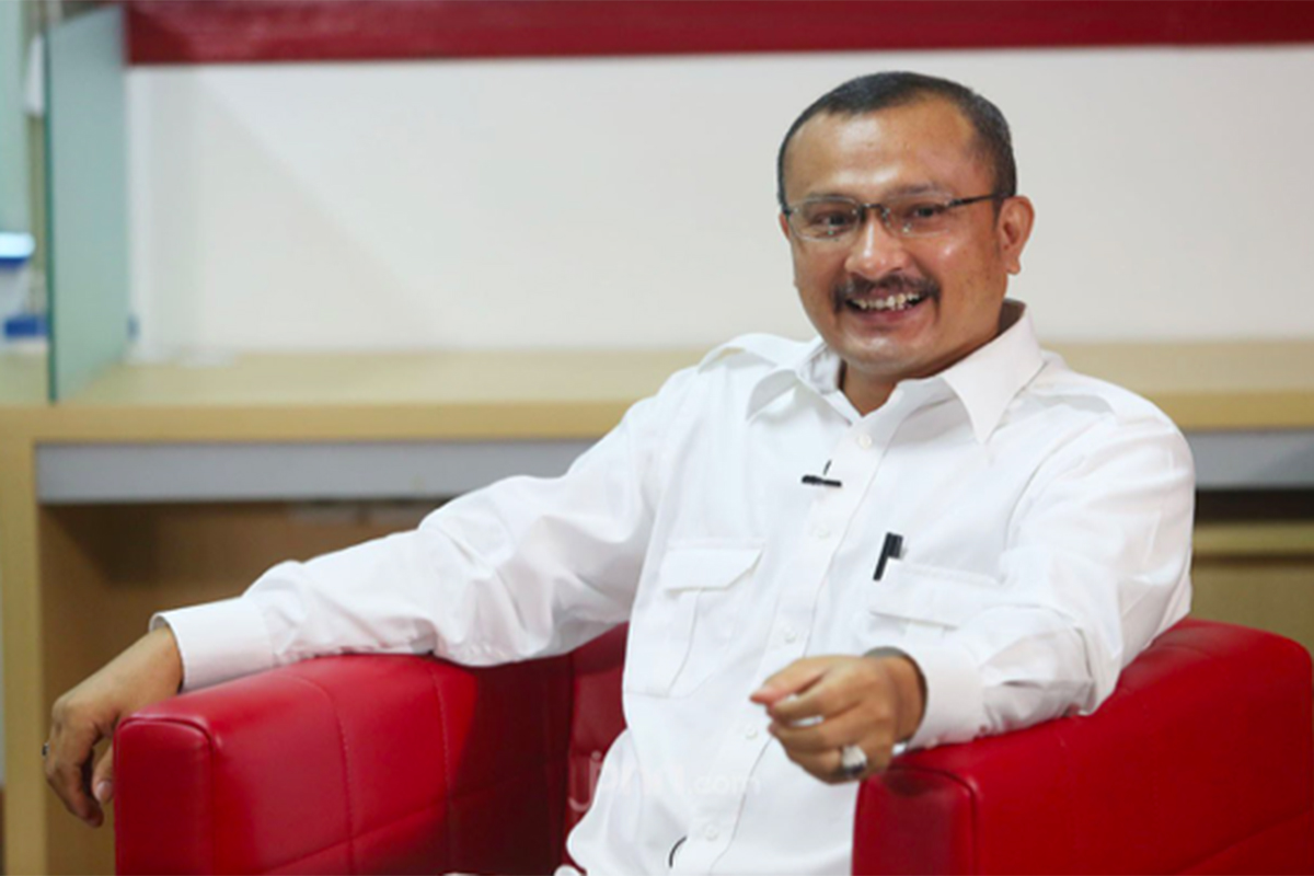 Ferdinand Hutahaean memberikan pembelaan kepada Kapolri Jenderal Listyo Sigit Prabowo usai didesak oleh salah satu anggota DPR. (Foto: Ricardo/JPNN) Ferdinand Hutahaean memberikan pembelaan kepada Kapolri Jenderal Listyo Sigit Prabowo usai didesak oleh salah satu anggota DPR. (Foto: Ricardo/JPNN)
