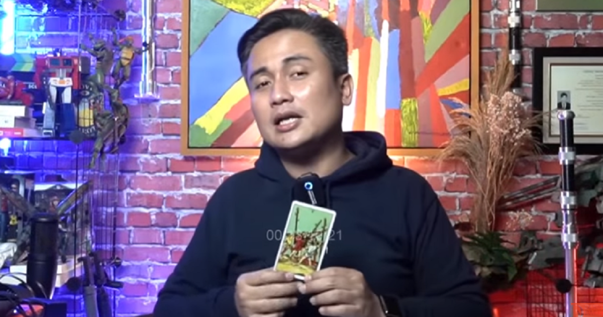 Denny Darko Ramal Kejadian Setelah PPKM: Ada Sesuatu yang Gawat - Ahli Tarot Denny Darko (foto: YouTube) Denny Darko Ramal Kejadian Setelah PPKM: Ada Sesuatu yang Gawat - Ahli Tarot Denny Darko (foto: YouTube)