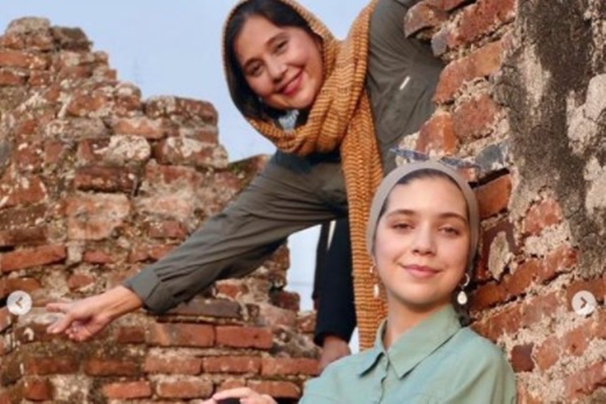 Ayu Azhari dan putrinya, Isabel (foto: SC IG ayukhadijahazhari) Ayu Azhari dan putrinya, Isabel (foto: SC IG ayukhadijahazhari)
